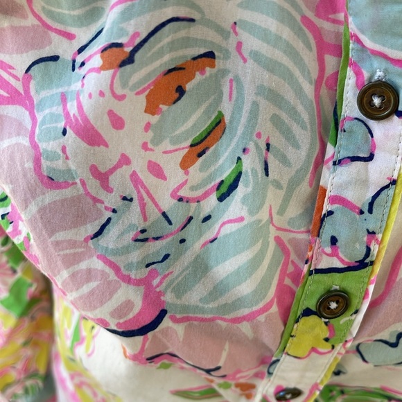 Lilly Pulitzer for Target button down - Picture 2 of 6